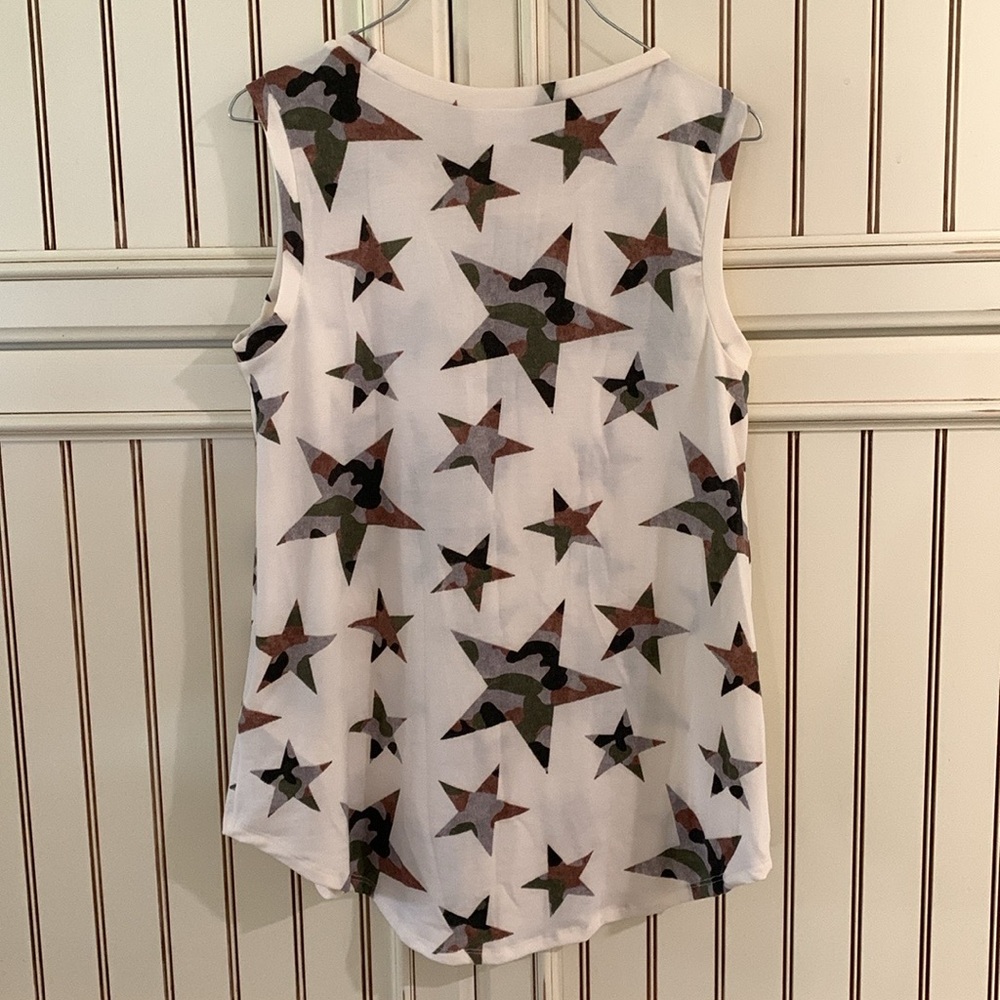 LuLaRoe Cocoa Cream Camouflage Top
